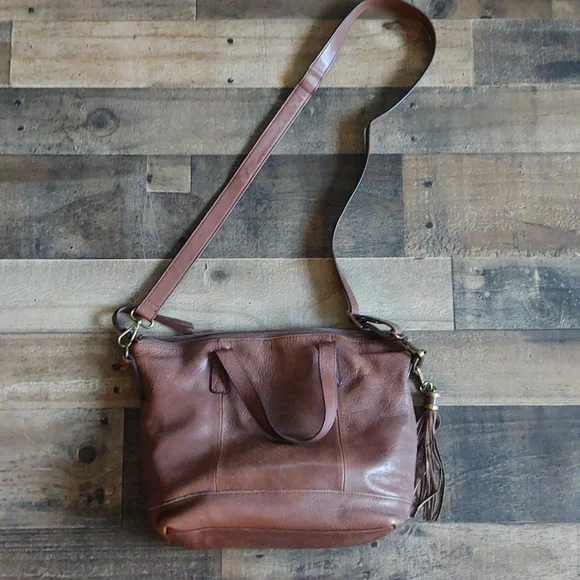G.H. Bass & Co Brown Leather Crossbody Bag - Picture 12 of 12